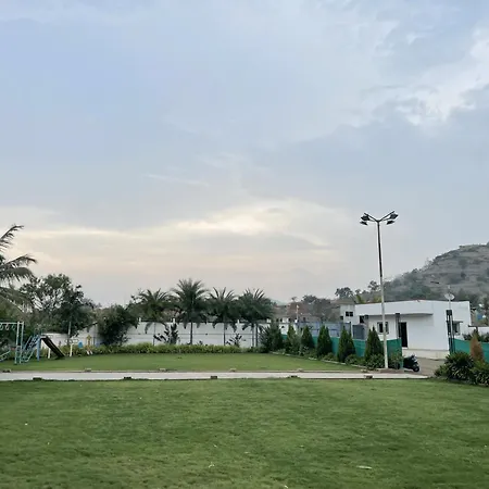 Fulgulab Lawns And Home Stay Junnar Exterior photo