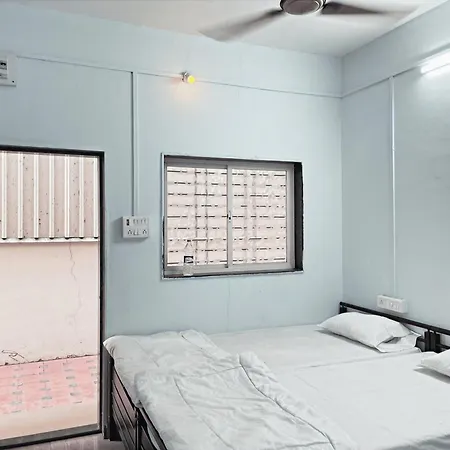 Fulgulab Lawns And Home Stay Junnar Exterior photo
