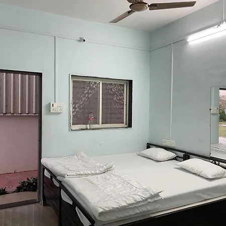 Fulgulab Lawns And Home Stay Junnar Exterior photo