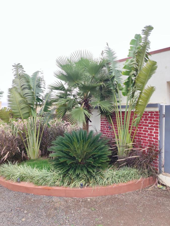 Fulgulab Lawns And * Junnar